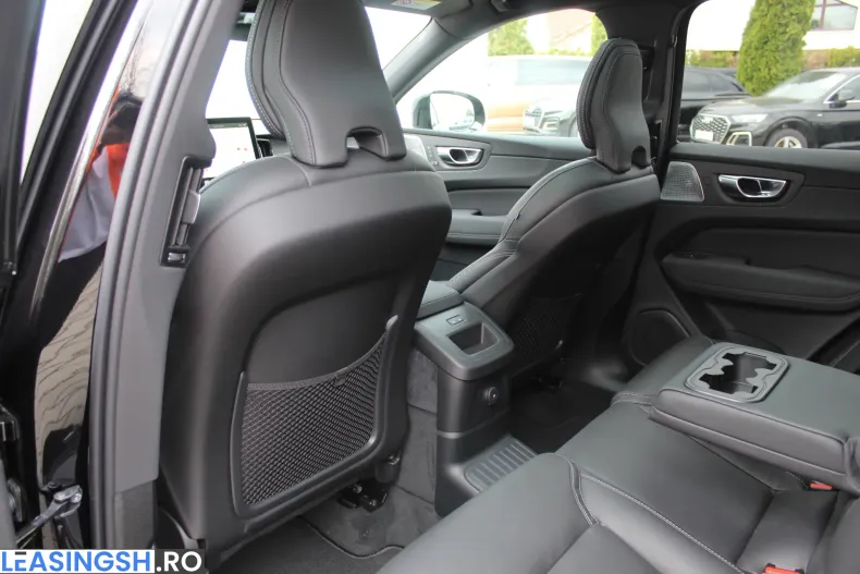 Volvo XC60 din 2026 cu 1.000 km - oferta VOL206442 - foto 32
