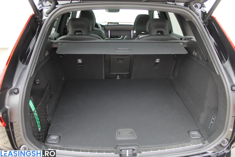 Volvo XC60 din 2026 cu 1.000 km - oferta VOL206442 - foto 35