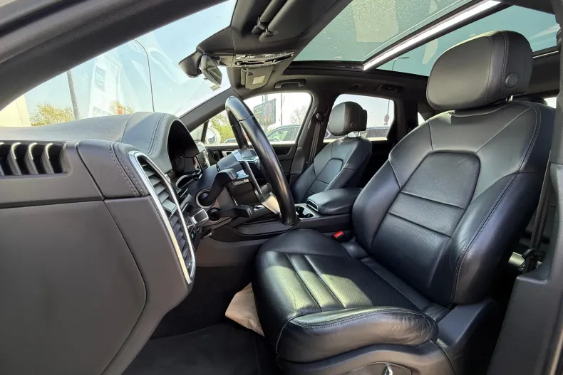 Porsche Cayenne din 2020 cu 64.241 km - oferta POR206444 - foto 10