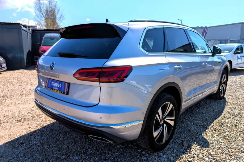 Volkswagen Touareg din 2021 cu 146.855 km - oferta VOL206463 - foto 6