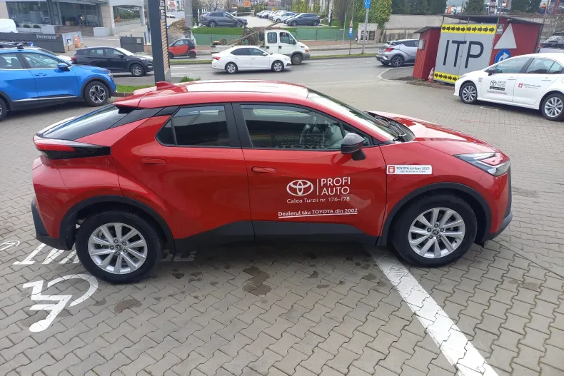 Toyota C-HR din 2025 cu 8.250 km - oferta TOY206466 - foto 8