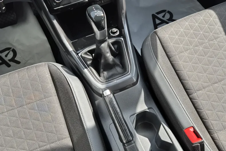 Volkswagen T-Cross din 2021 cu 82.950 km - oferta VOL206473 - foto 20