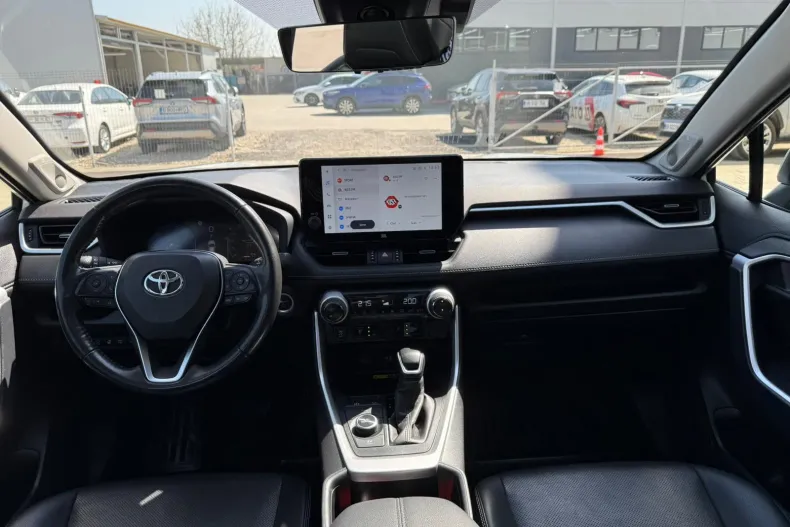 Toyota RAV4 din 2023 cu 62.732 km - oferta TOY206487 - foto 18