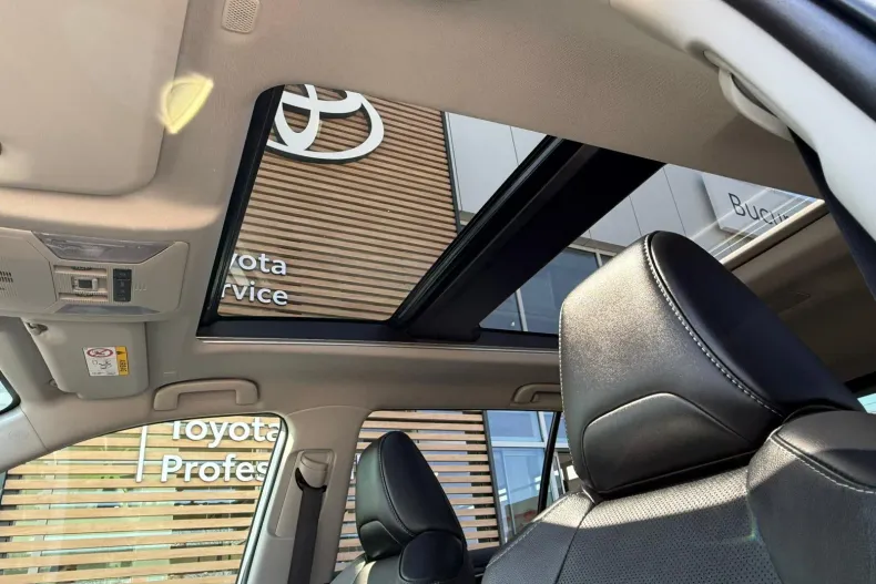 Toyota RAV4 din 2023 cu 62.732 km - oferta TOY206487 - foto 19