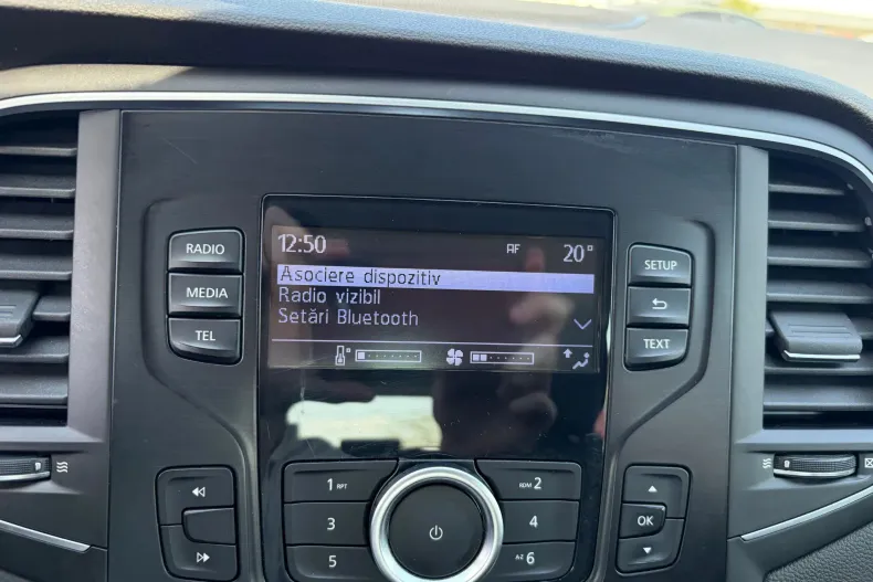 Renault Megane din 2021 cu 86.397 km - oferta REN206489 - foto 24