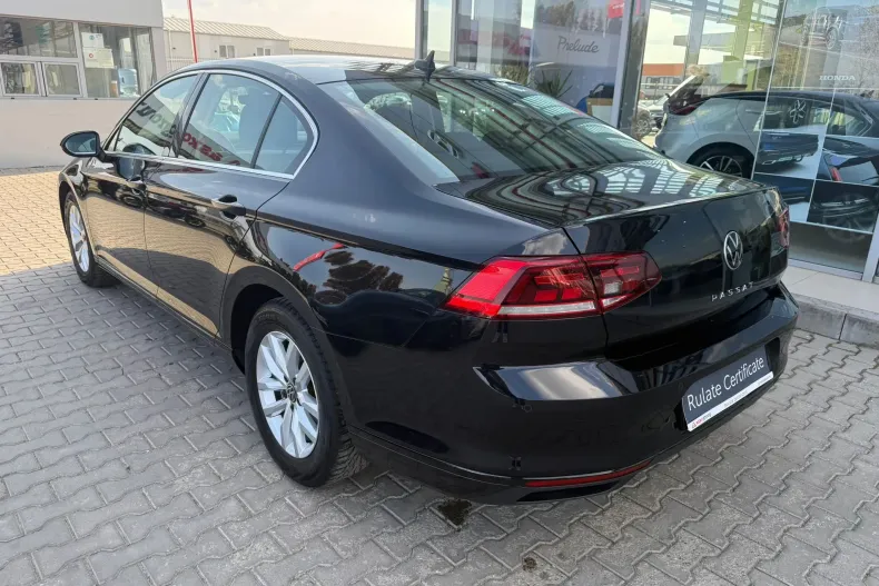 Volkswagen Passat din 2021 cu 56.639 km - oferta VOL206490 - foto 6