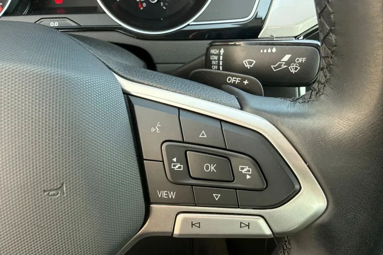 Volkswagen Passat din 2021 cu 56.639 km - oferta VOL206490 - foto 17