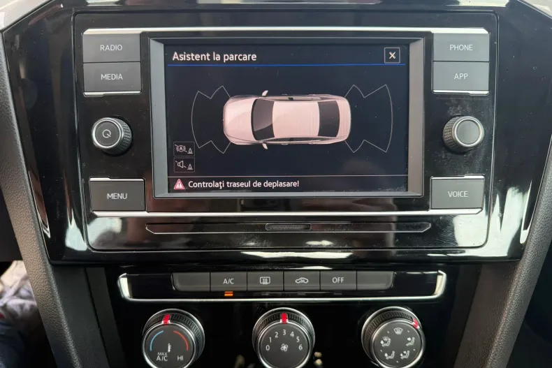 Volkswagen Passat din 2021 cu 56.639 km - oferta VOL206490 - foto 19