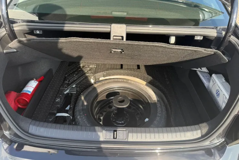 Volkswagen Passat din 2021 cu 56.639 km - oferta VOL206490 - foto 22