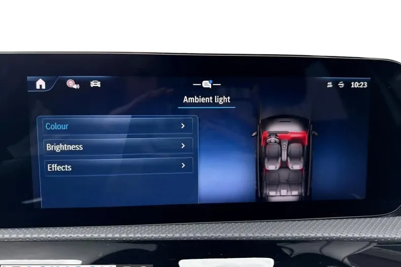 Mercedes-Benz A 220 (Clasa A) din 2024 cu 6.200 km - oferta MER206507 - foto 19