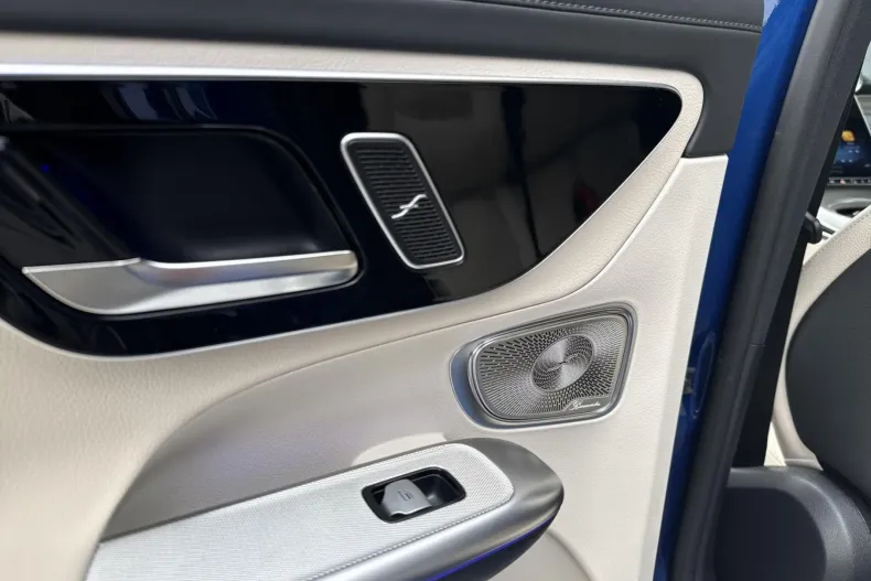 Mercedes-Benz GLC Coupe din 2025 cu 4.500 km - oferta MER206508 - foto 19