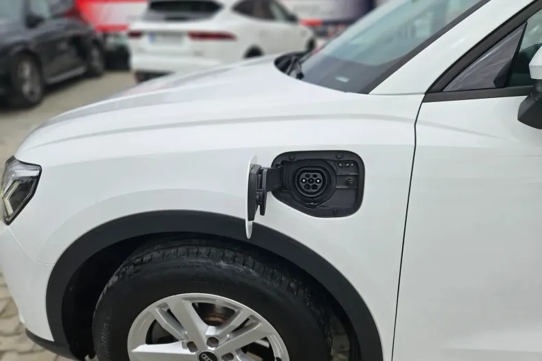 Audi Q3 din 2021 cu 149.000 km - oferta AUD206511 - foto 4