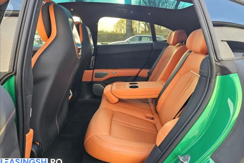 Xiaomi SU7 din 2025 cu 8.200 km - oferta XIA206512 - foto 11