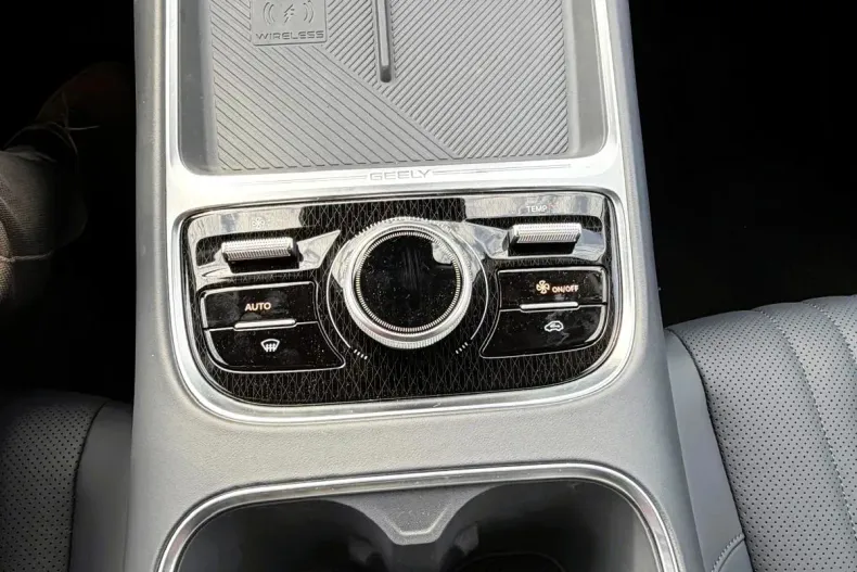 Geely Starray EM-i din 2025 cu 10 km - oferta GEE206521 - foto 12