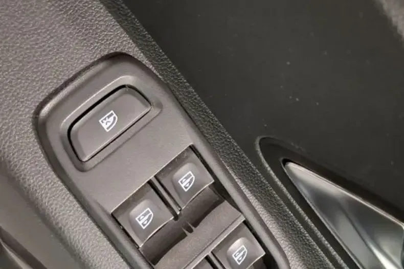 Dacia Duster din 2021 cu 97.906 km - oferta DAC206522 - foto 23