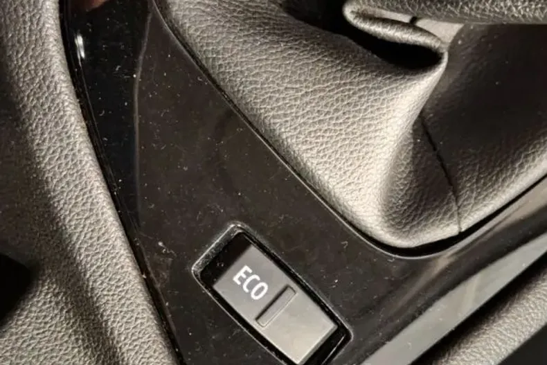 Renault Megane din 2021 cu 66.000 km - oferta REN206523 - foto 19