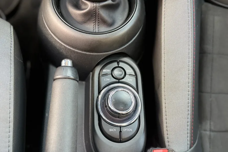 MINI Cooper S din 2022 cu 50.466 km - oferta MIN206529 - foto 9