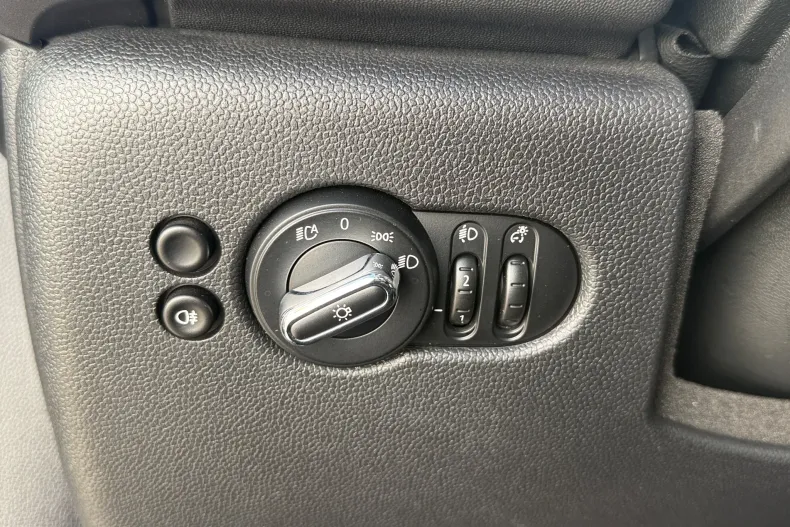 MINI Cooper S din 2022 cu 50.466 km - oferta MIN206529 - foto 12