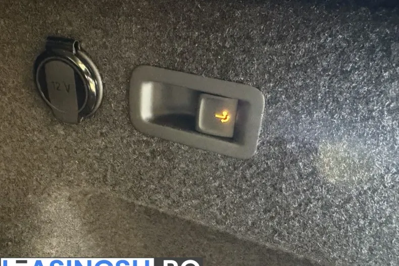 Skoda Kodiaq din 2025 cu 11.813 km - oferta SKO206530 - foto 36