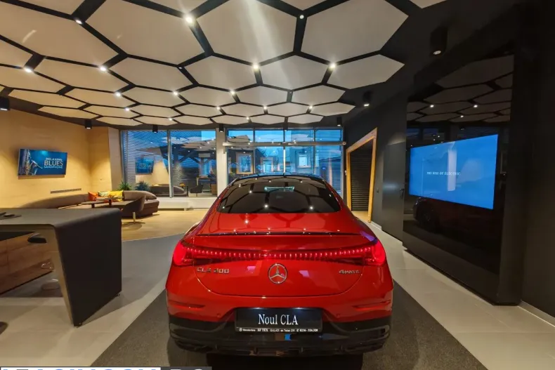 Mercedes-Benz CLA 200 (Clasa CLA) din 2025 cu 3.500 km - oferta MER206537 - foto 15