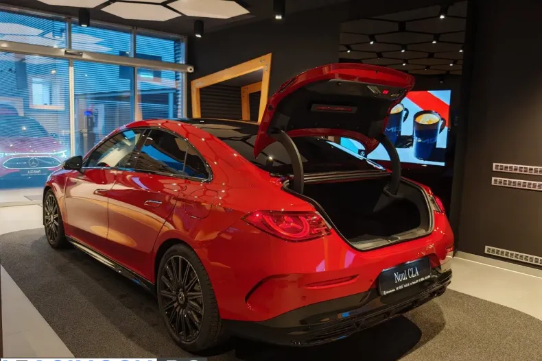 Mercedes-Benz CLA 200 (Clasa CLA) din 2025 cu 3.500 km - oferta MER206537 - foto 17