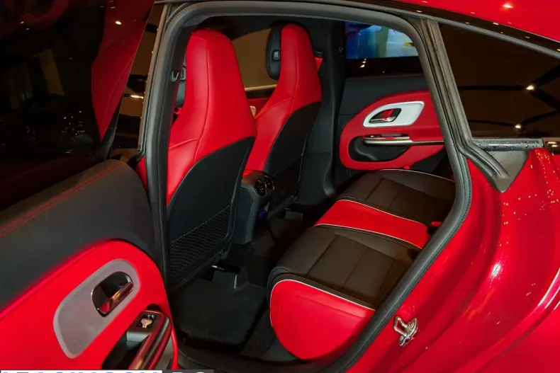 Mercedes-Benz CLA 200 (Clasa CLA) din 2025 cu 3.500 km - oferta MER206537 - foto 20