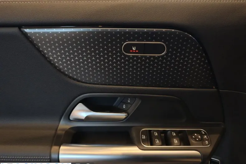 Mercedes-Benz GLA din 2026 cu 1 km - oferta MER206538 - foto 18