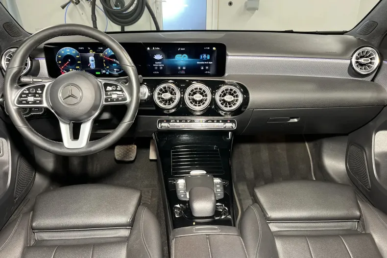 Mercedes-Benz A 250 (Clasa A) din 2020 cu 125.142 km - oferta MER206540 - foto 13