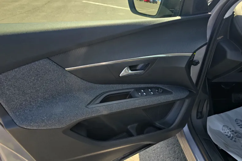 Peugeot 3008 din 2021 cu 138.766 km - oferta PEU206541 - foto 9