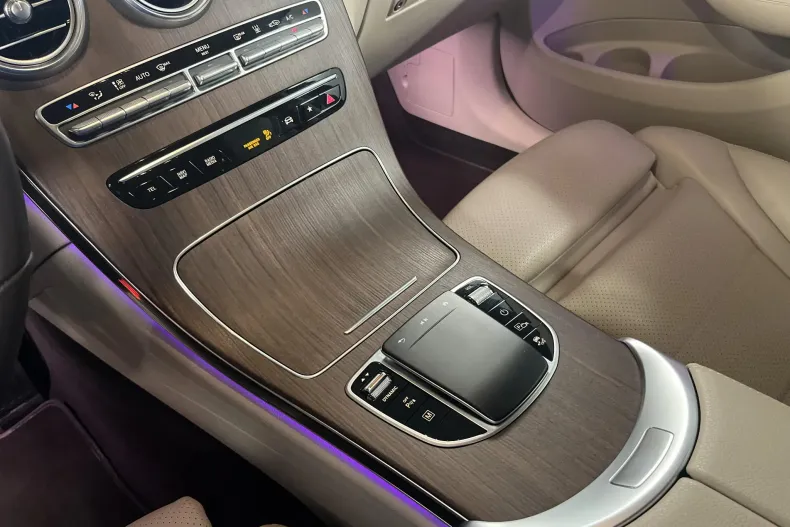 Mercedes-Benz GLC din 2021 cu 147.449 km - oferta MER206543 - foto 17