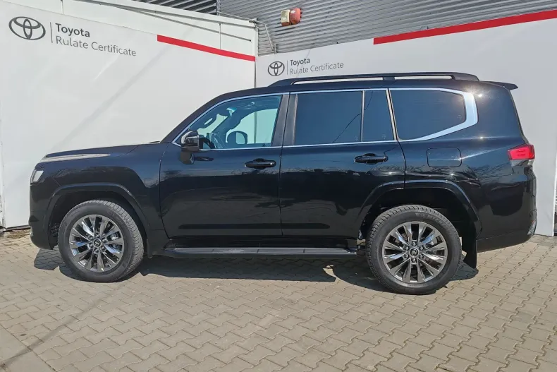 Toyota Land Cruiser 300 din 2023 cu 85.199 km - oferta TOY206545 - foto 4