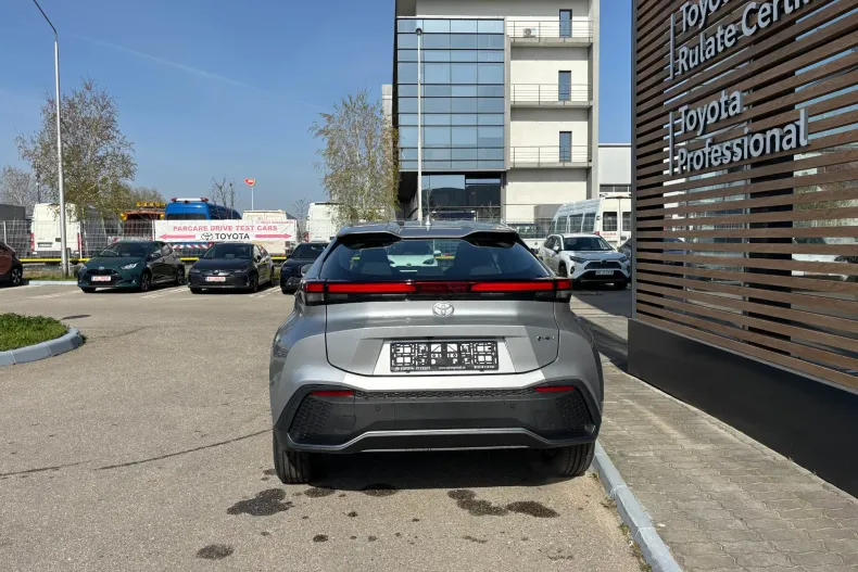 Toyota C-HR din 2025 cu 2 km - oferta TOY206547 - foto 6