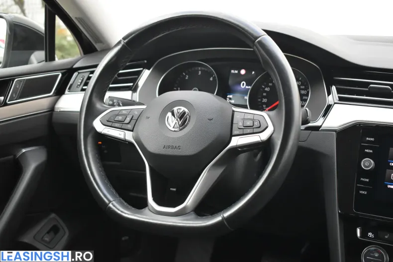 Volkswagen Passat din 2020 cu 42.397 km - oferta VOL206551 - foto 9