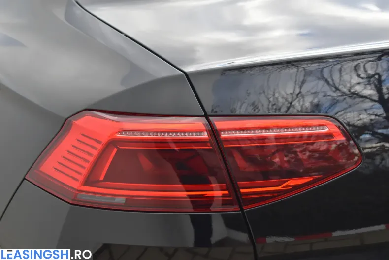 Volkswagen Passat din 2020 cu 42.397 km - oferta VOL206551 - foto 18