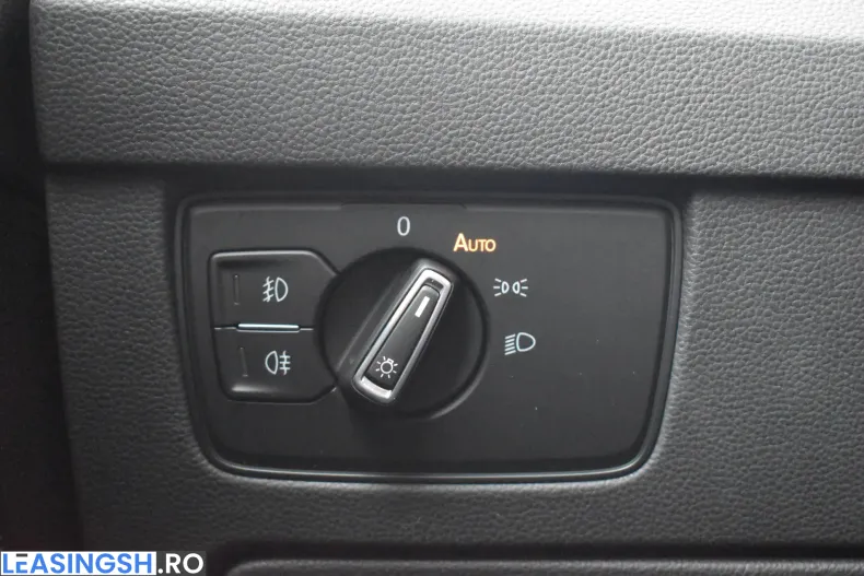 Volkswagen Passat din 2020 cu 42.397 km - oferta VOL206551 - foto 38