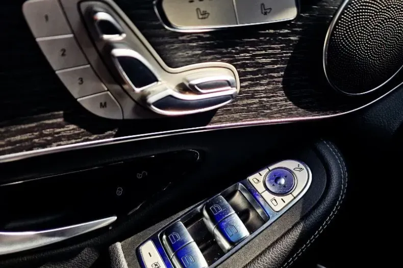 Mercedes-Benz GLC Coupe din 2021 cu 99.948 km - oferta MER206555 - foto 13