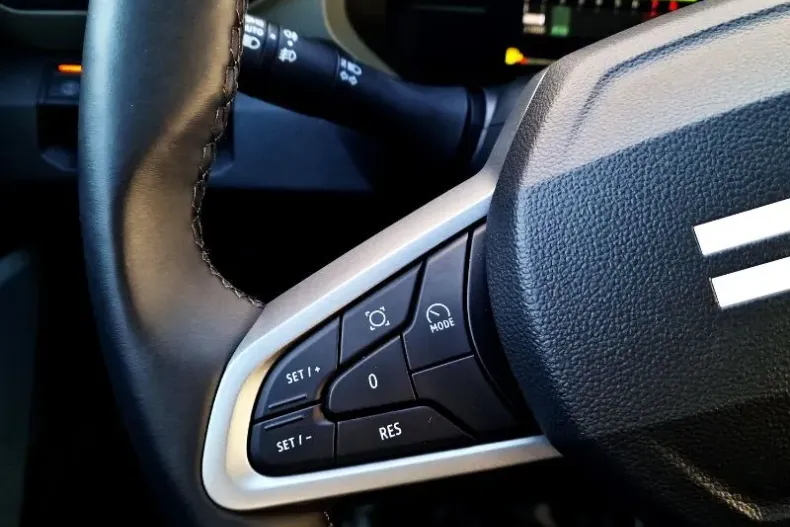 Dacia Duster din 2025 cu 27 km - oferta DAC206556 - foto 21