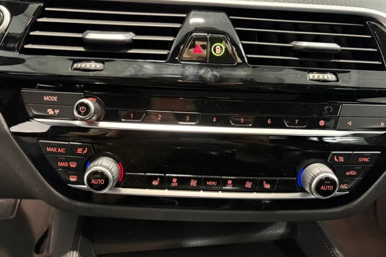 BMW 530e (Seria 5) din 2022 cu 162.227 km - oferta BMW206564 - foto 11