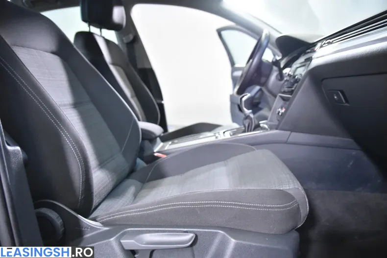 Volkswagen Passat din 2021 cu 159.900 km - oferta VOL206567 - foto 11