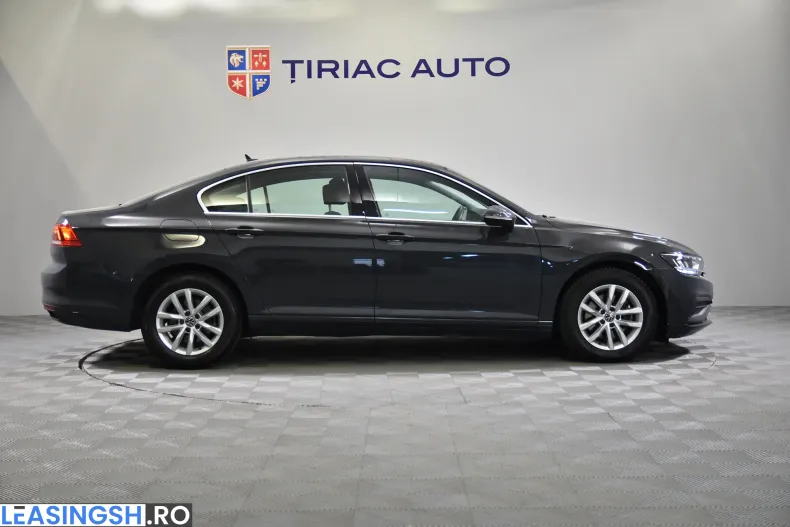 Volkswagen Passat din 2021 cu 63.340 km - oferta VOL206576 - foto 6