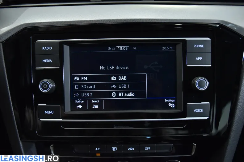 Volkswagen Passat din 2021 cu 63.340 km - oferta VOL206576 - foto 19