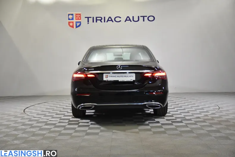 Mercedes-Benz E din 2021 cu 73.303 km - oferta MER206581 - foto 4