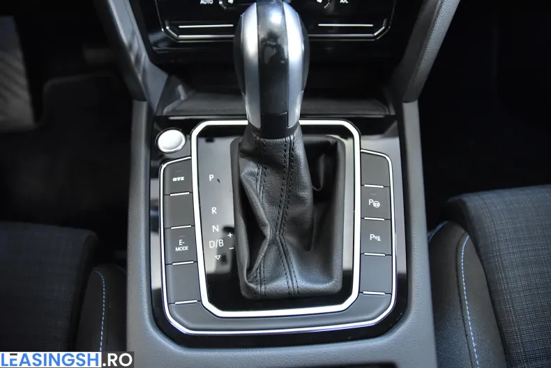 Volkswagen Passat din 2022 cu 122.096 km - oferta VOL206586 - foto 17