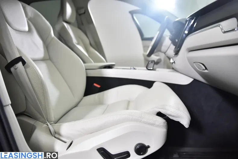 Volvo XC60 din 2024 cu 27.243 km - oferta VOL206595 - foto 11