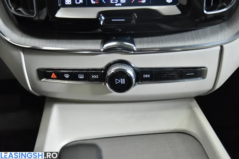 Volvo XC60 din 2024 cu 27.243 km - oferta VOL206595 - foto 17