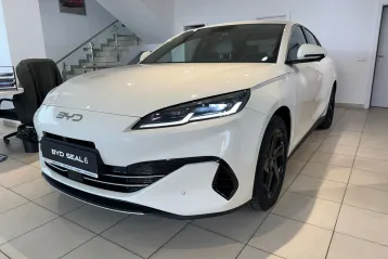 BYD Seal 6 din 2025 - oferta BYD206601