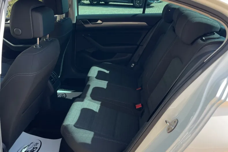 Volkswagen Passat din 2020 cu 133.000 km - oferta VOL206602 - foto 27