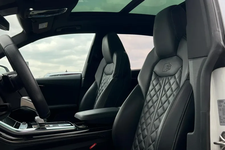 Audi Q8 din 2022 cu 37.253 km - oferta AUD206605 - foto 12