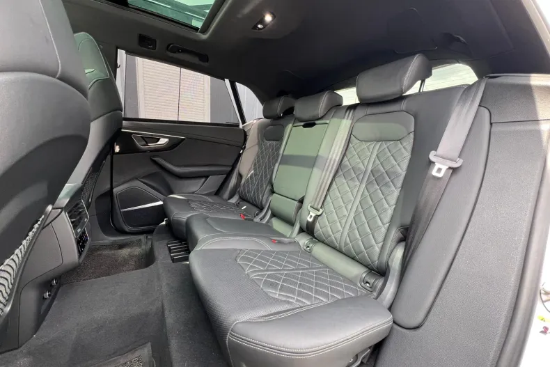 Audi Q8 din 2022 cu 37.253 km - oferta AUD206605 - foto 14