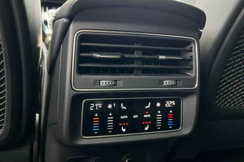 Audi Q8 din 2022 cu 37.253 km - oferta AUD206605 - foto 36